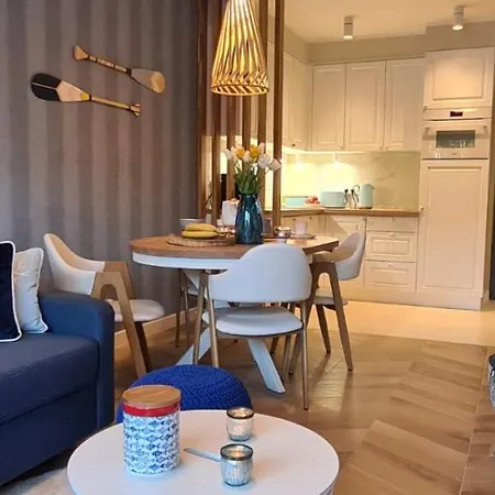 Niebieskie Lato * 미엘노